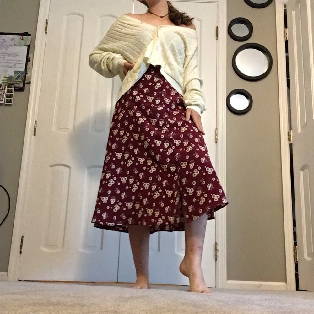 Burgundy skirt with Sunflowers 🌻